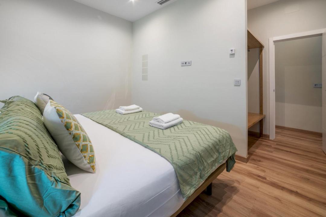 2 Bedrooms 1.5 Bathrooms Furnished - Justicia - Refurbished - Mintystay Madrid Dış mekan fotoğraf