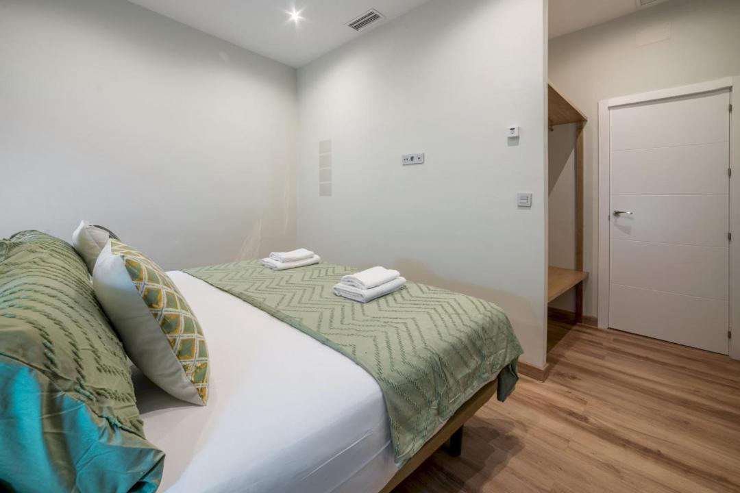 2 Bedrooms 1.5 Bathrooms Furnished - Justicia - Refurbished - Mintystay Madrid Dış mekan fotoğraf