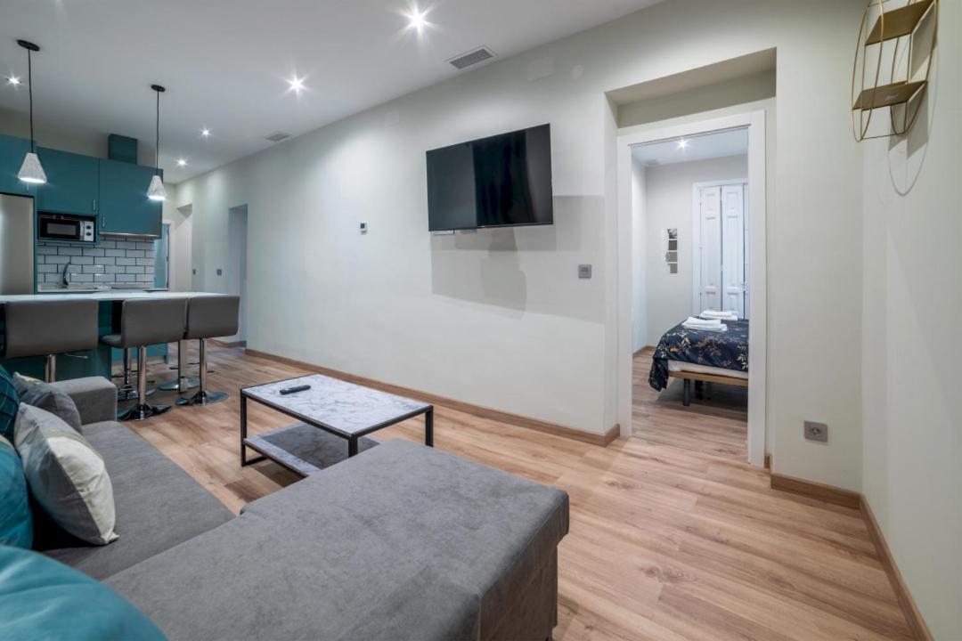 2 Bedrooms 1.5 Bathrooms Furnished - Justicia - Refurbished - Mintystay Madrid Dış mekan fotoğraf
